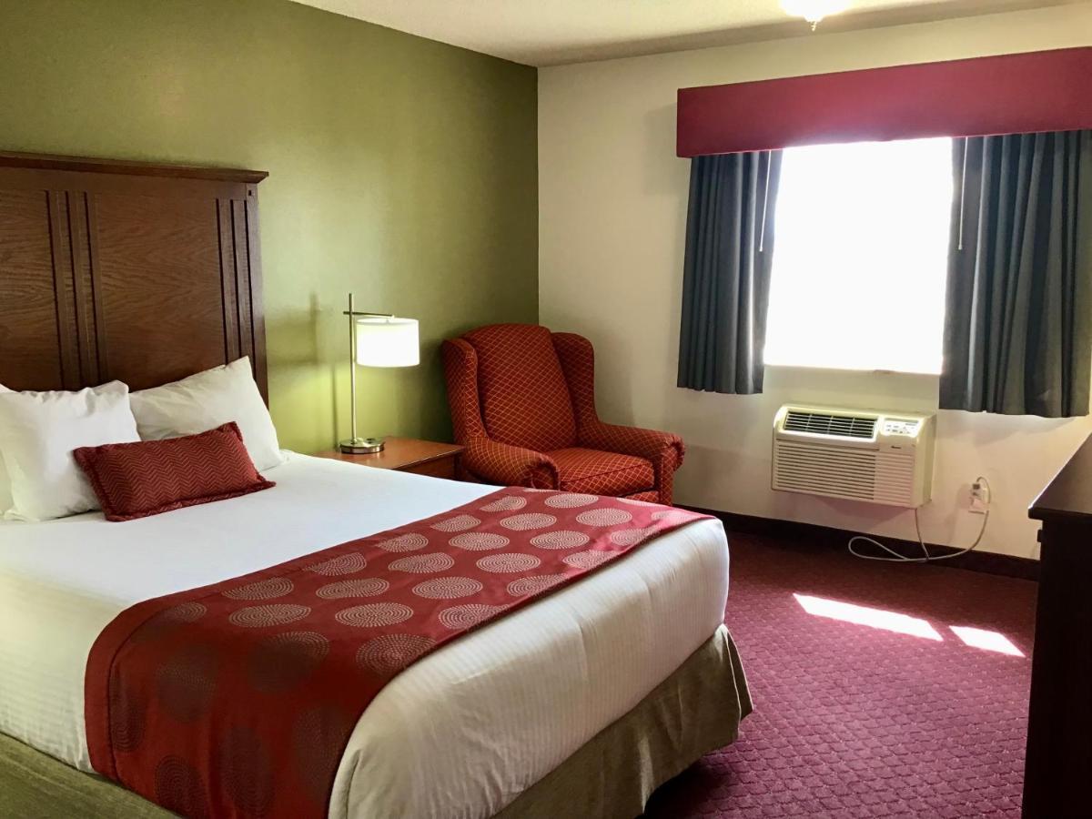 Baymont By Wyndham Bozeman Motel Bagian luar foto