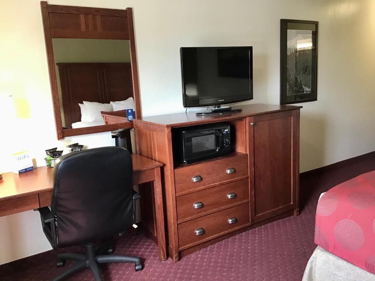 Baymont By Wyndham Bozeman Motel Bagian luar foto