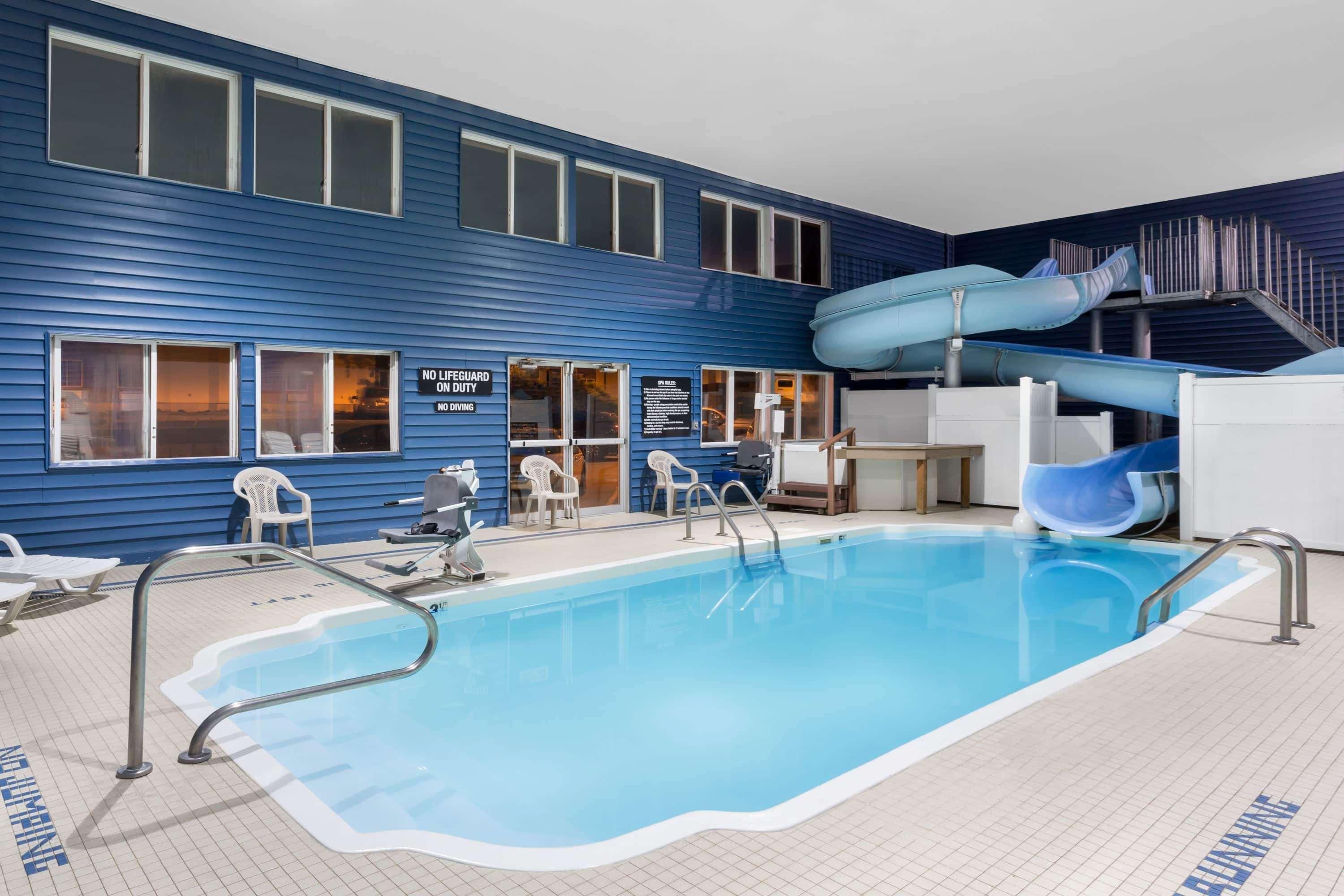Baymont By Wyndham Bozeman Motel Bagian luar foto