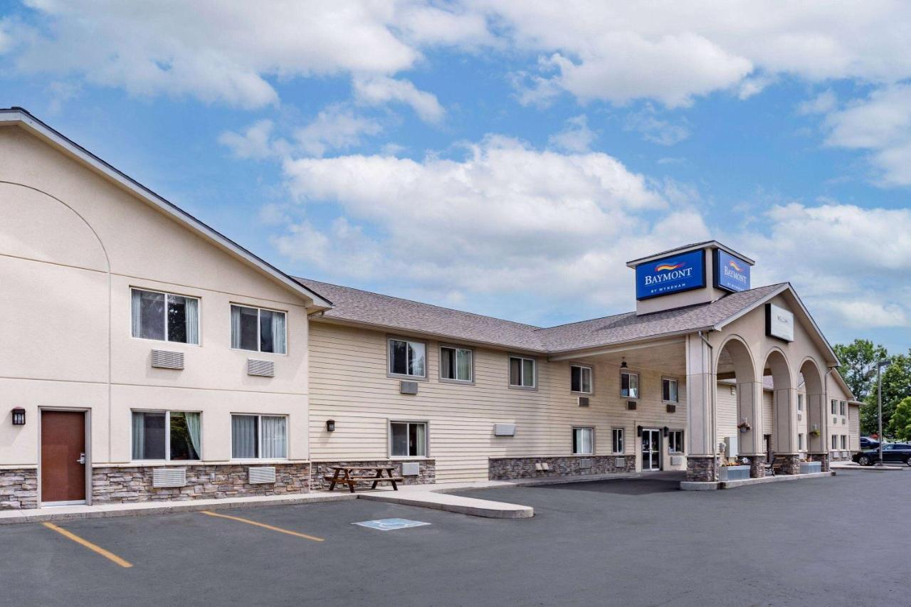 Baymont By Wyndham Bozeman Motel Bagian luar foto