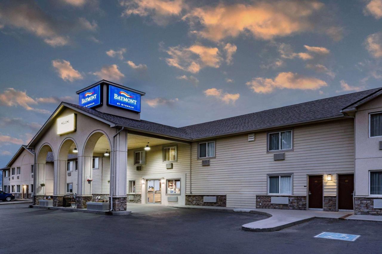Baymont By Wyndham Bozeman Motel Bagian luar foto