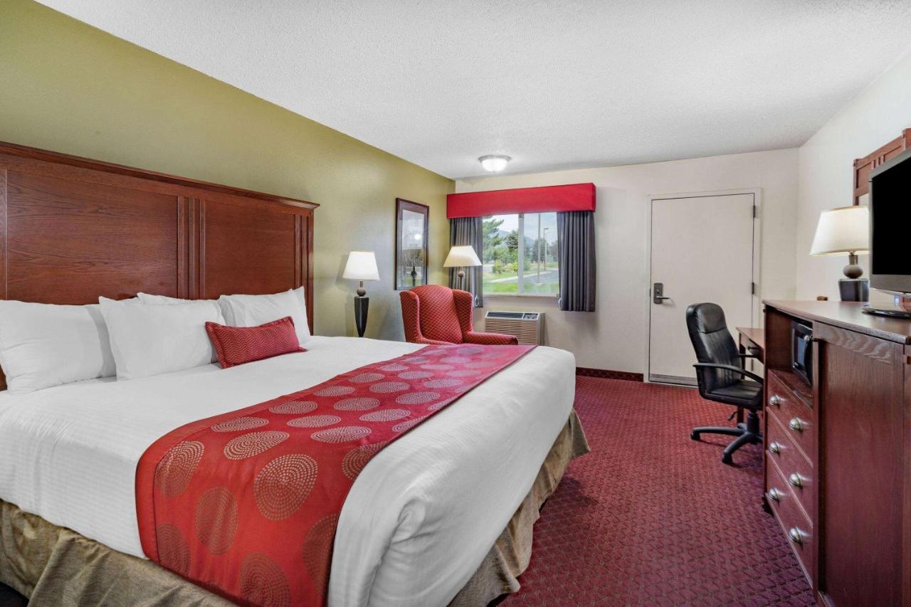Baymont By Wyndham Bozeman Motel Bagian luar foto
