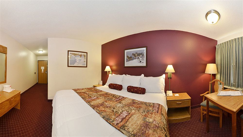 Baymont By Wyndham Bozeman Motel Bagian luar foto