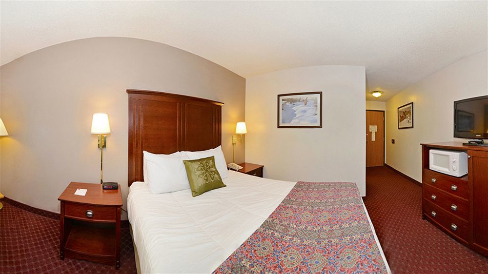 Baymont By Wyndham Bozeman Motel Bagian luar foto