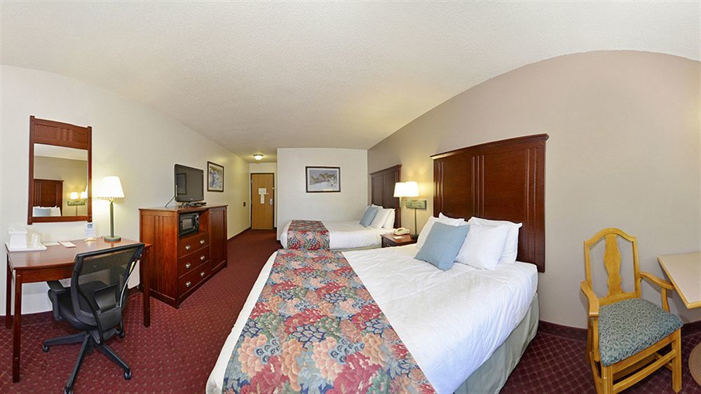 Baymont By Wyndham Bozeman Motel Bagian luar foto